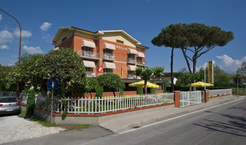 Hotel Versilia Λίντο ντι Καμαϊόρε Εξωτερικό φωτογραφία