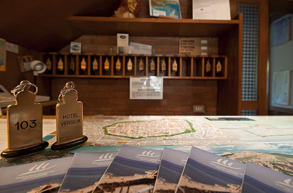 Hotel Versilia Λίντο ντι Καμαϊόρε Εξωτερικό φωτογραφία