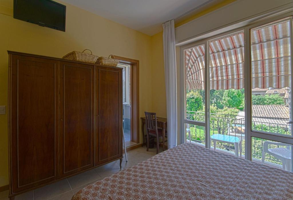 Hotel Versilia Λίντο ντι Καμαϊόρε Εξωτερικό φωτογραφία