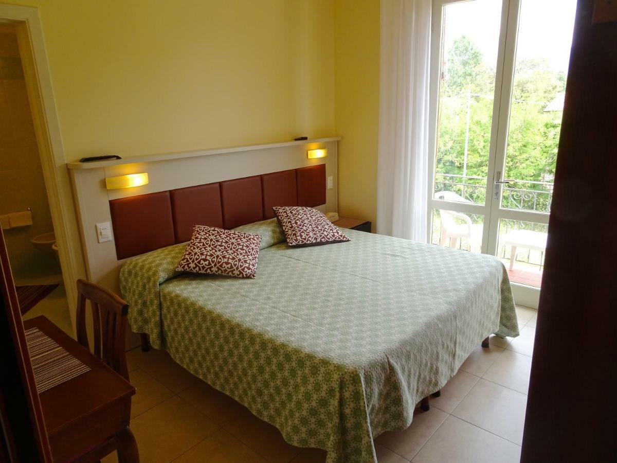 Hotel Versilia Λίντο ντι Καμαϊόρε Εξωτερικό φωτογραφία